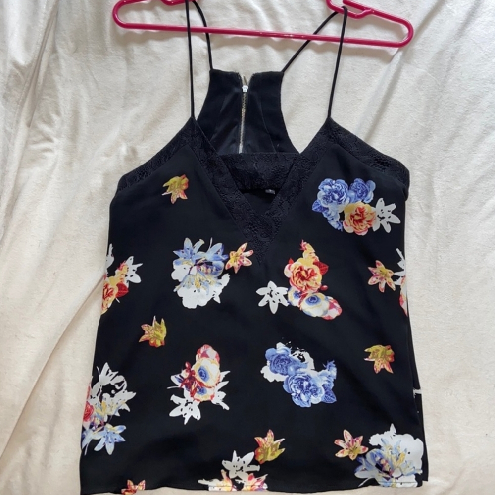 Express Floral Tank - Picture 2 of 7